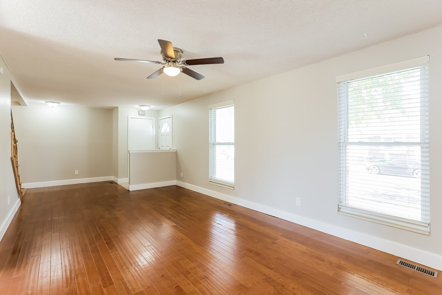 1314 S Zeno Street photo 3