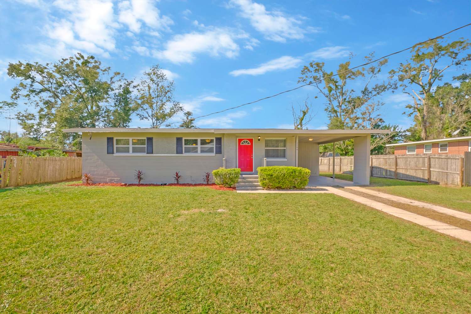 1144 Skye Dr E photo 2