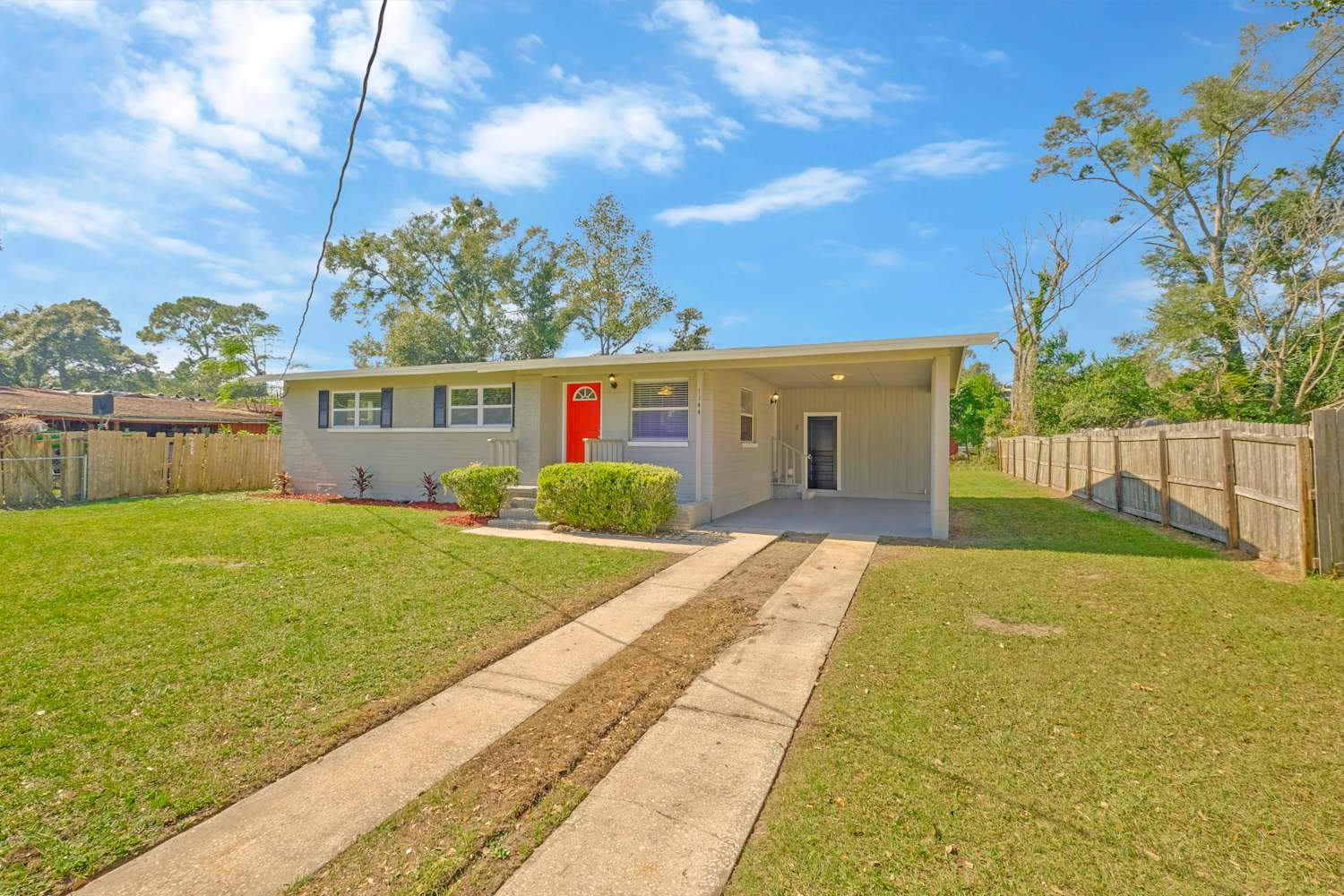 1144 Skye Dr E photo 4