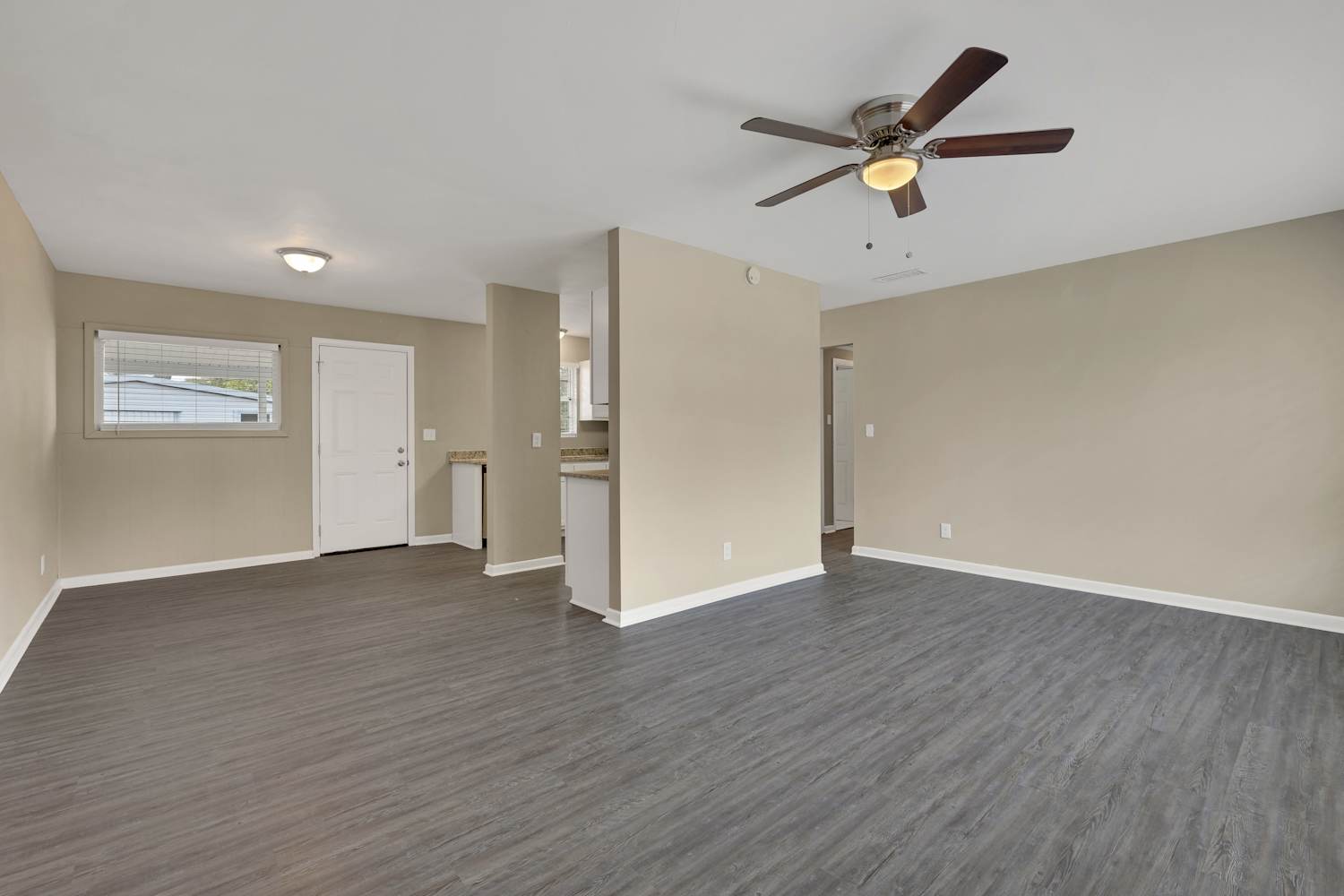 1650 Cezanne Dr W photo 2