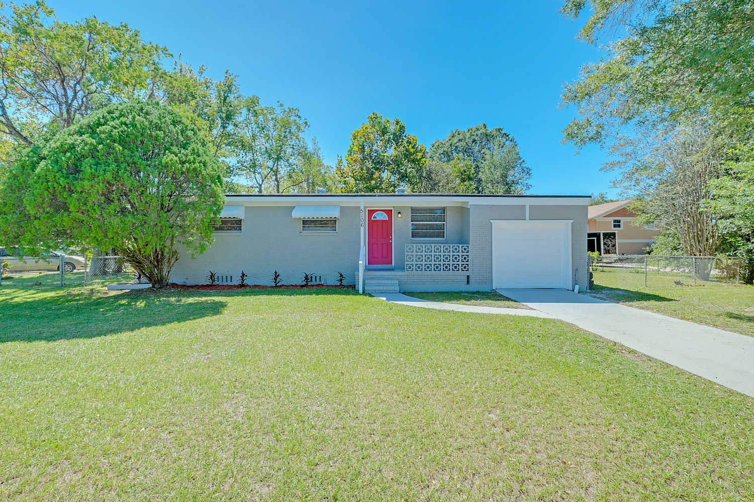 5106 Chivalry Dr photo 2