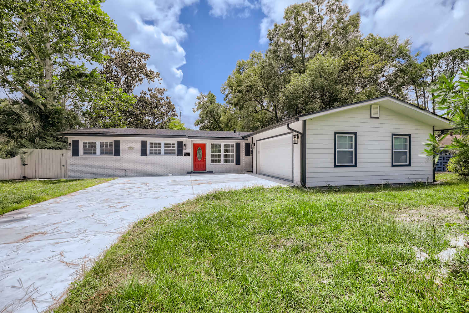 7912 Argentine Dr W photo 2