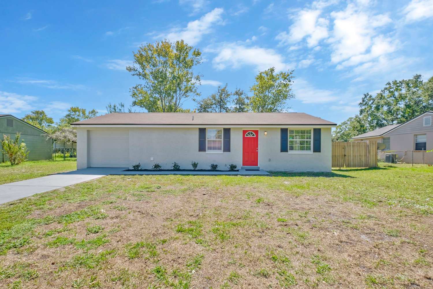 2771 Commanche Ave photo 2