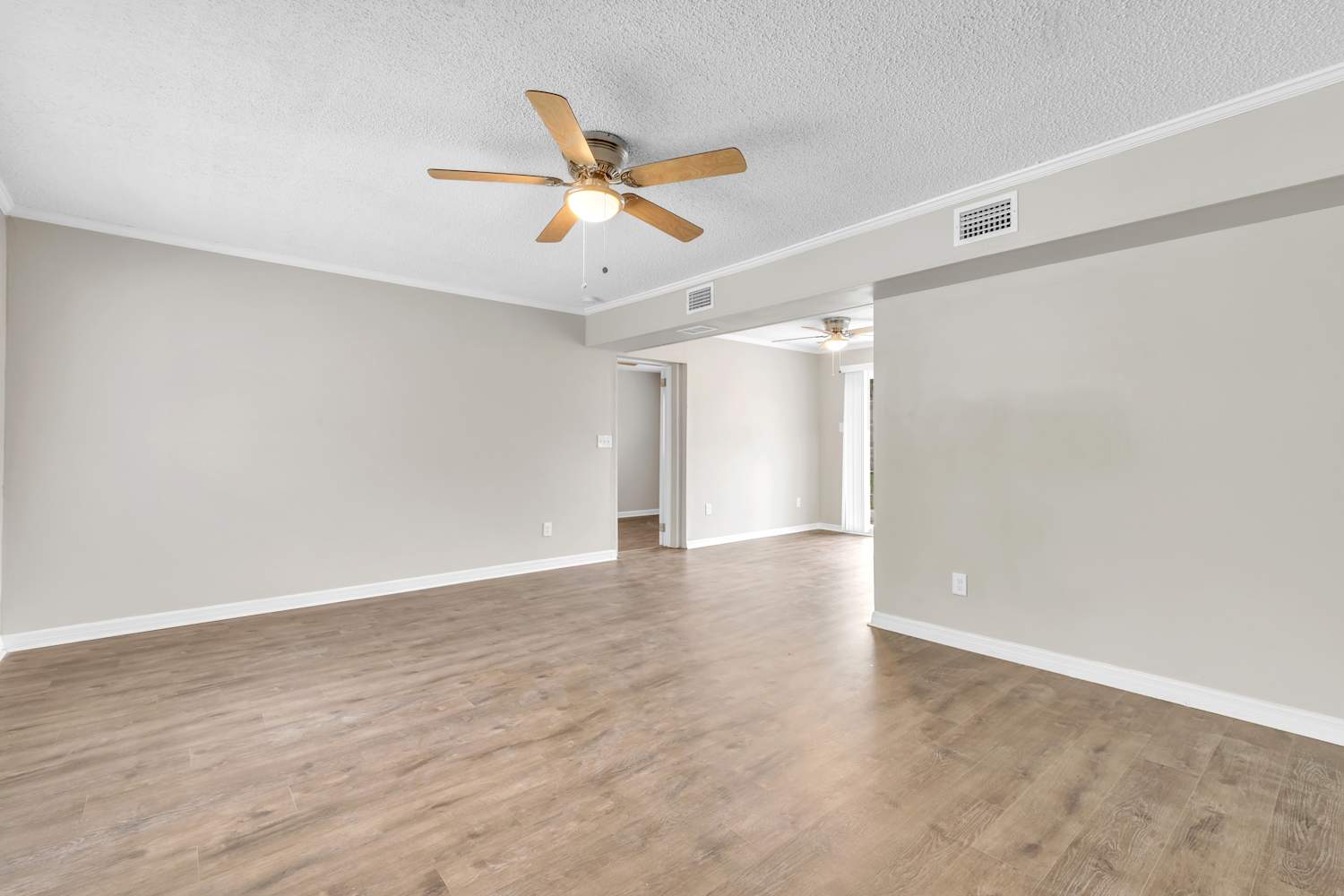 8061 Delaroche Dr photo 5