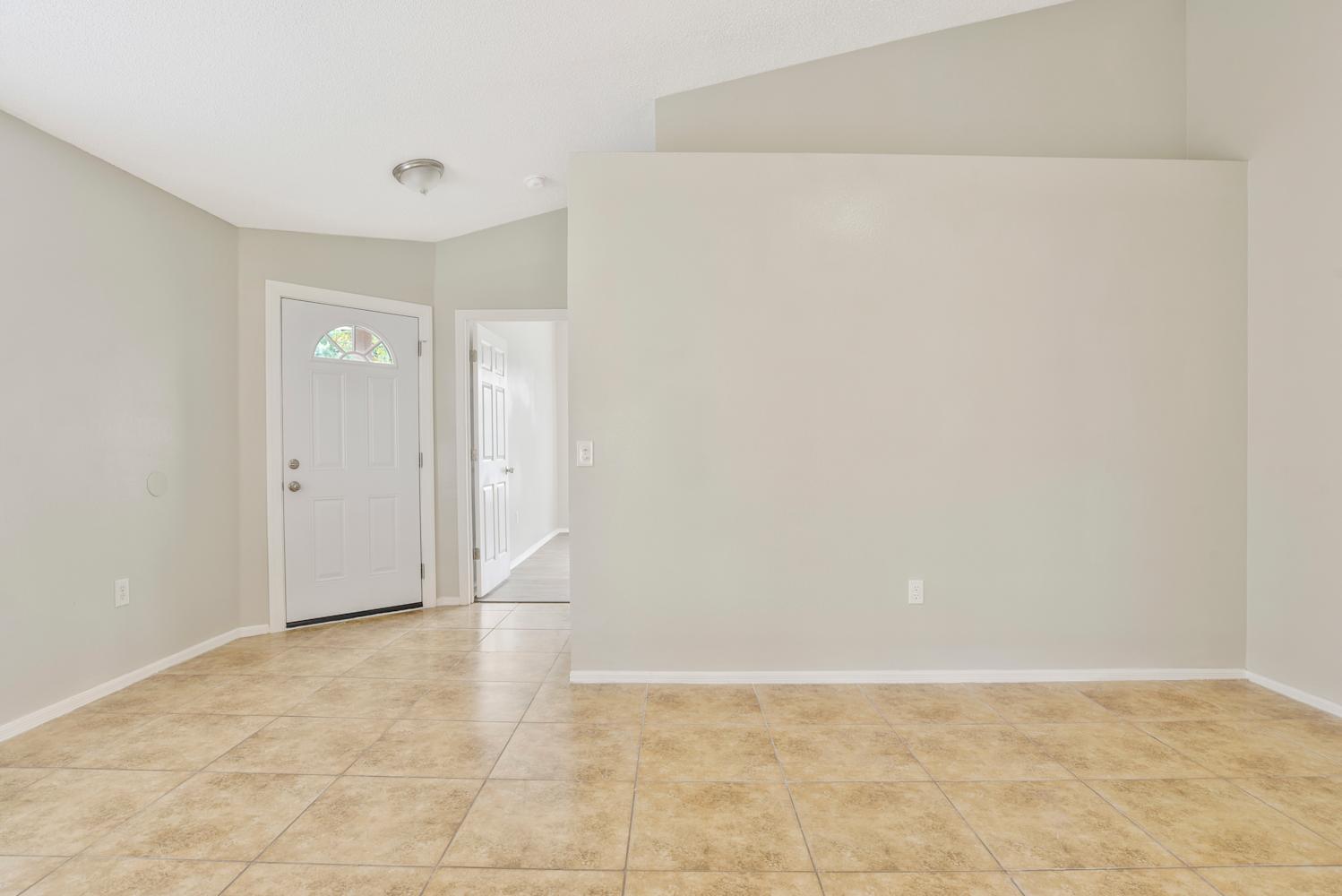 3111 Huntwicke Blvd photo 4
