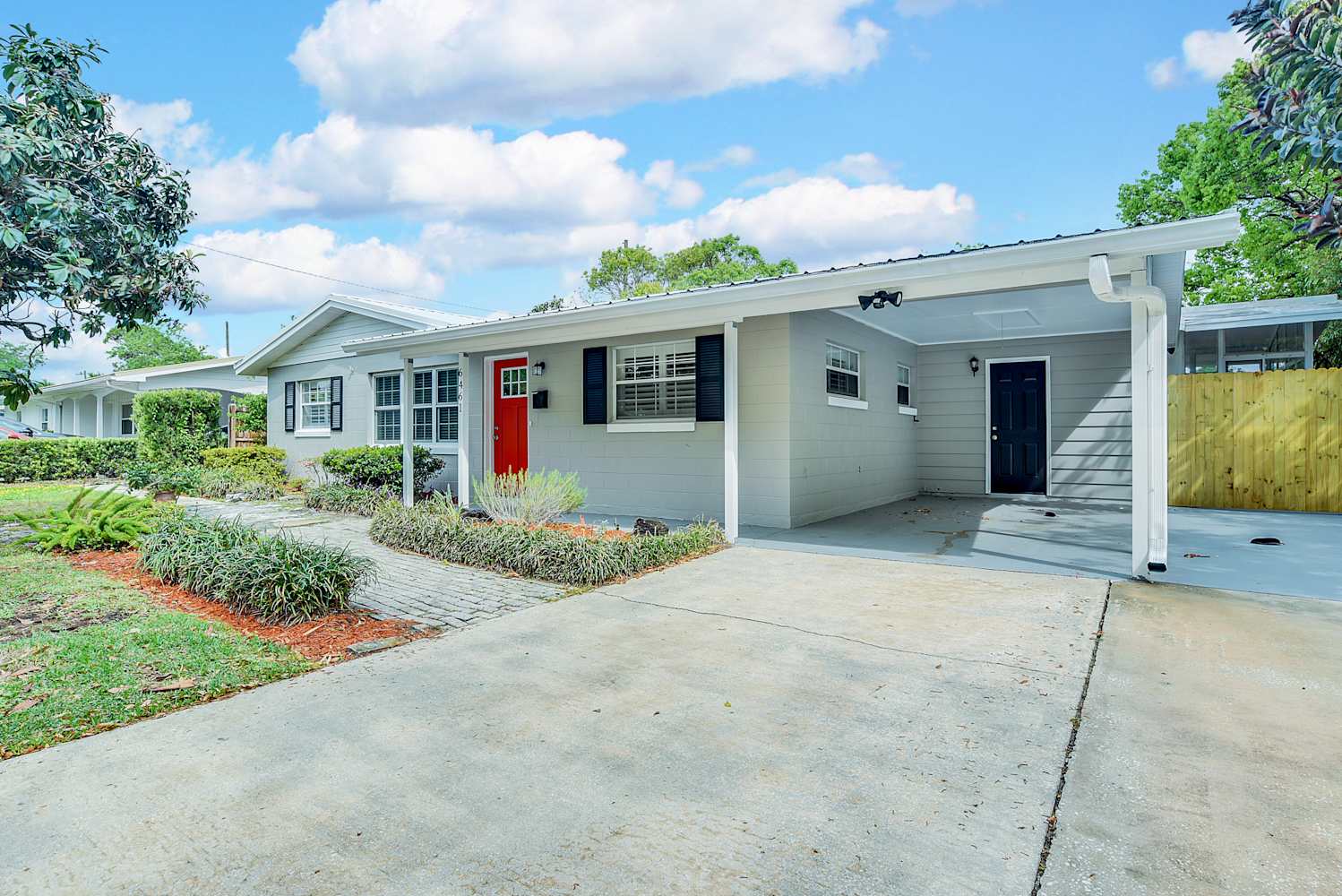 6461 Yellowstone St photo 3