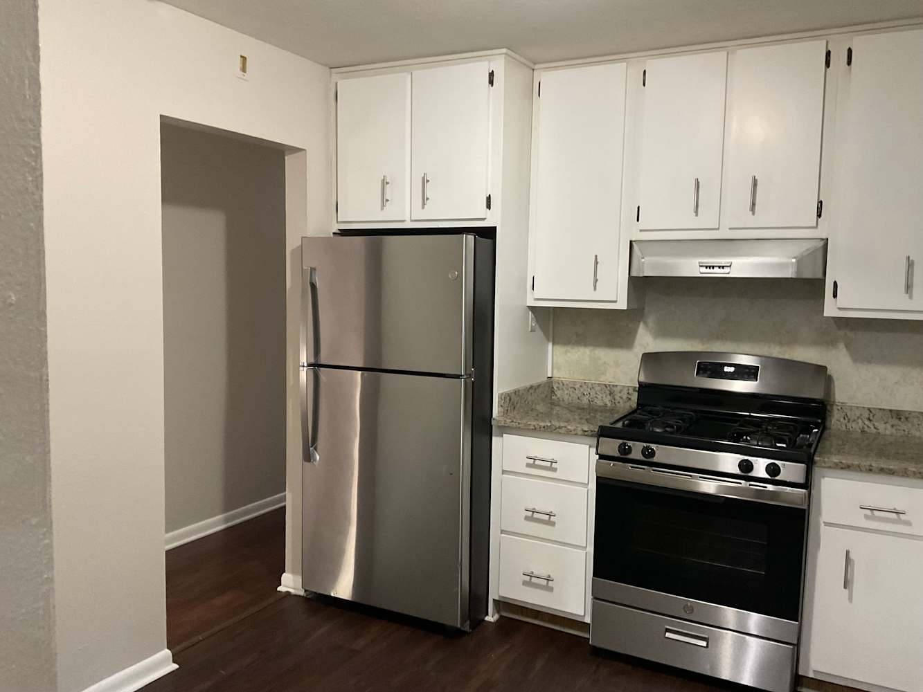 2213 Florence Ave photo 5