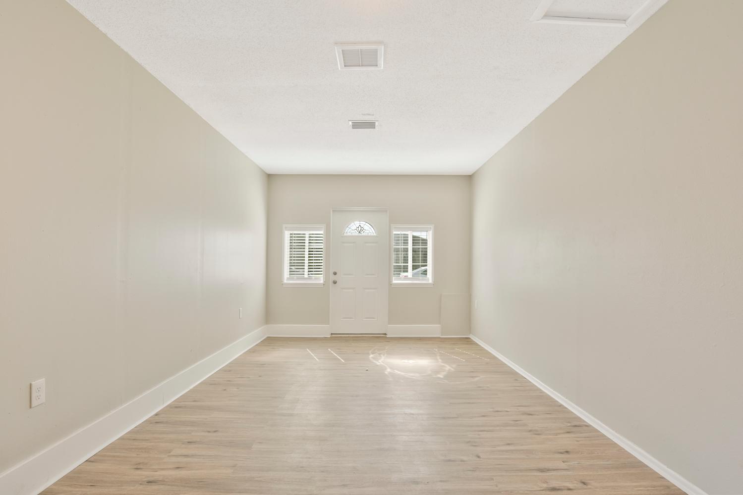 12208 Florida Woods Ln photo 4