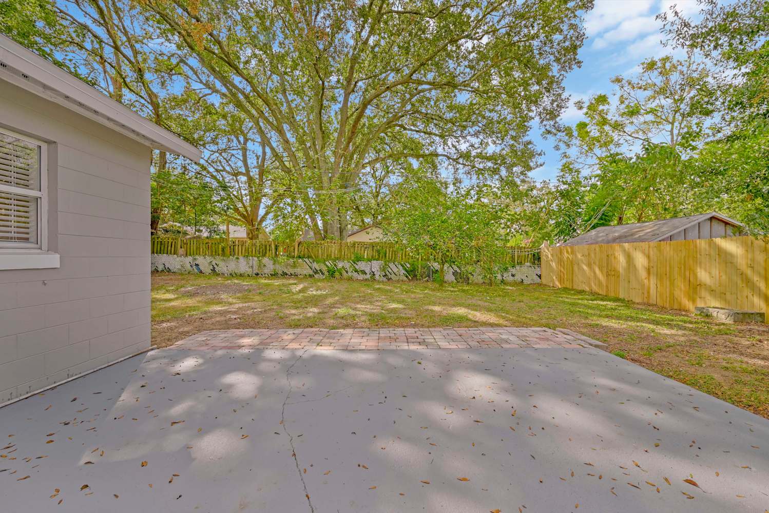 7204 Harwick Dr photo 4