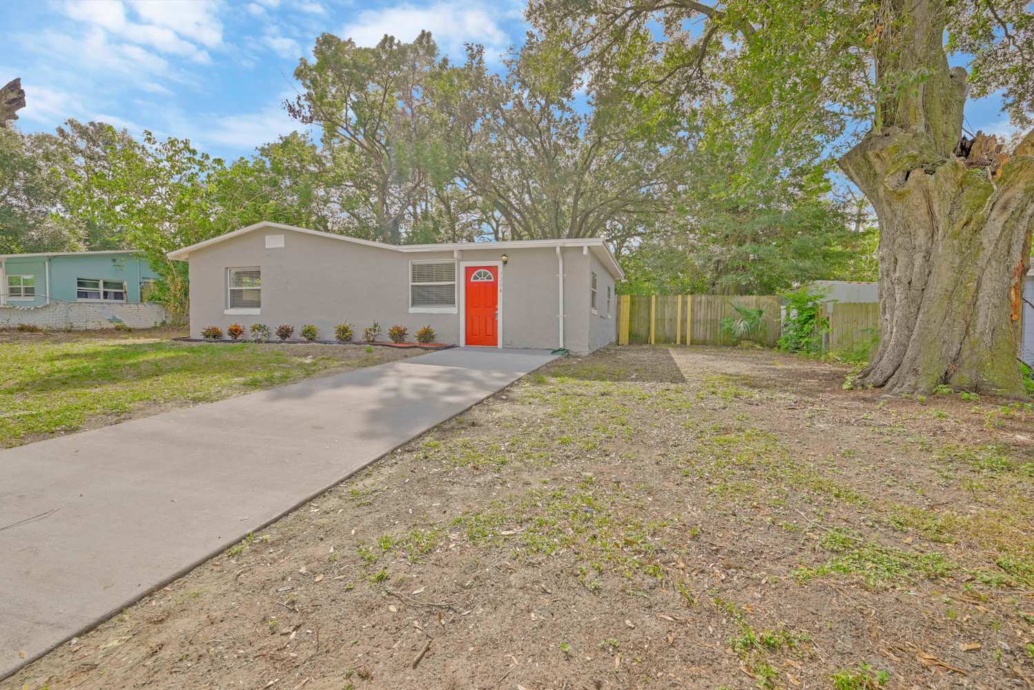7204 Harwick Dr photo 3