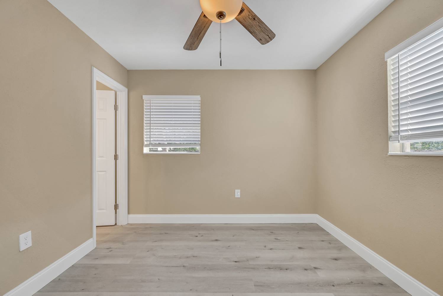 5311 Green Velvet Ct photo 4