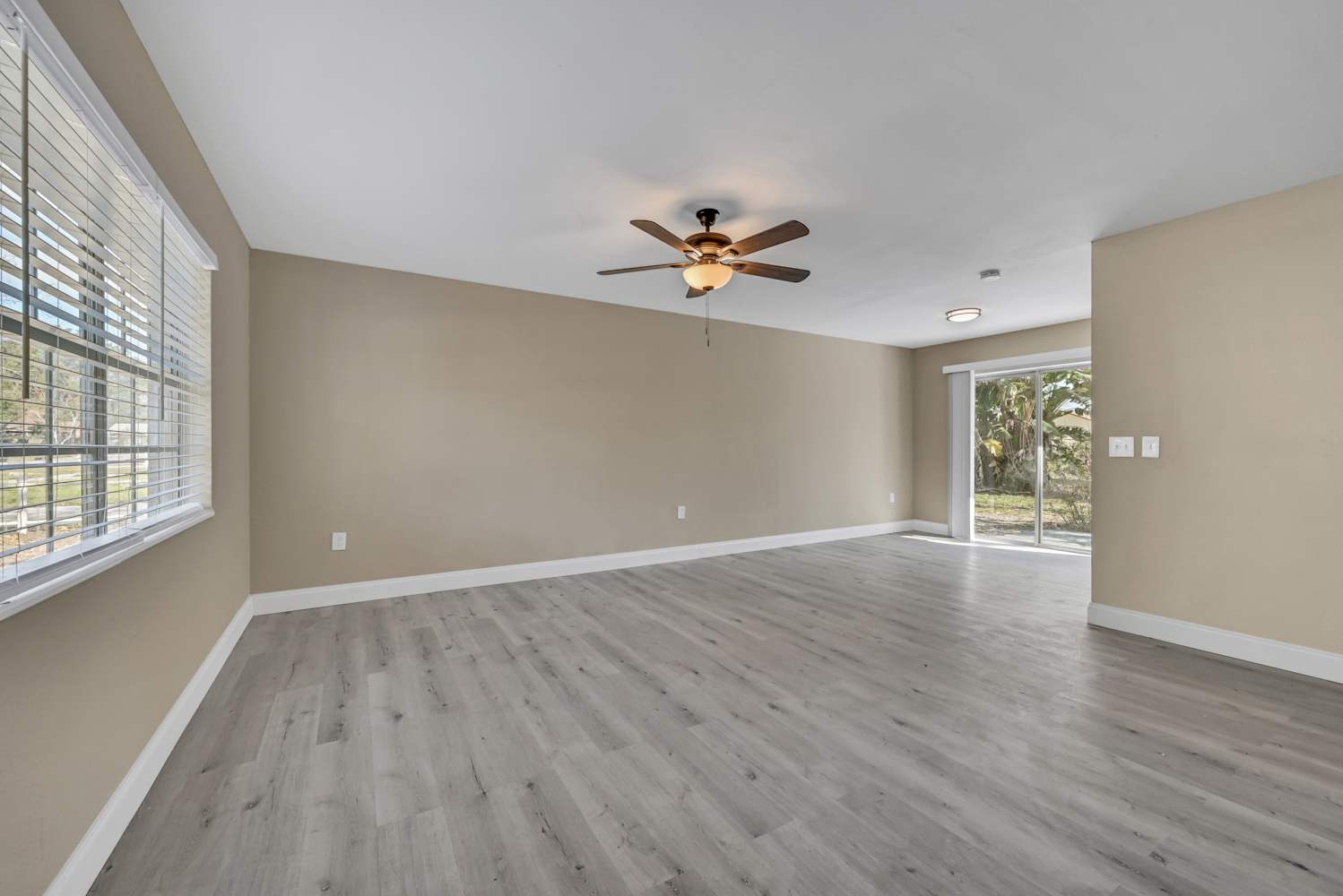 5311 Green Velvet Ct photo 5