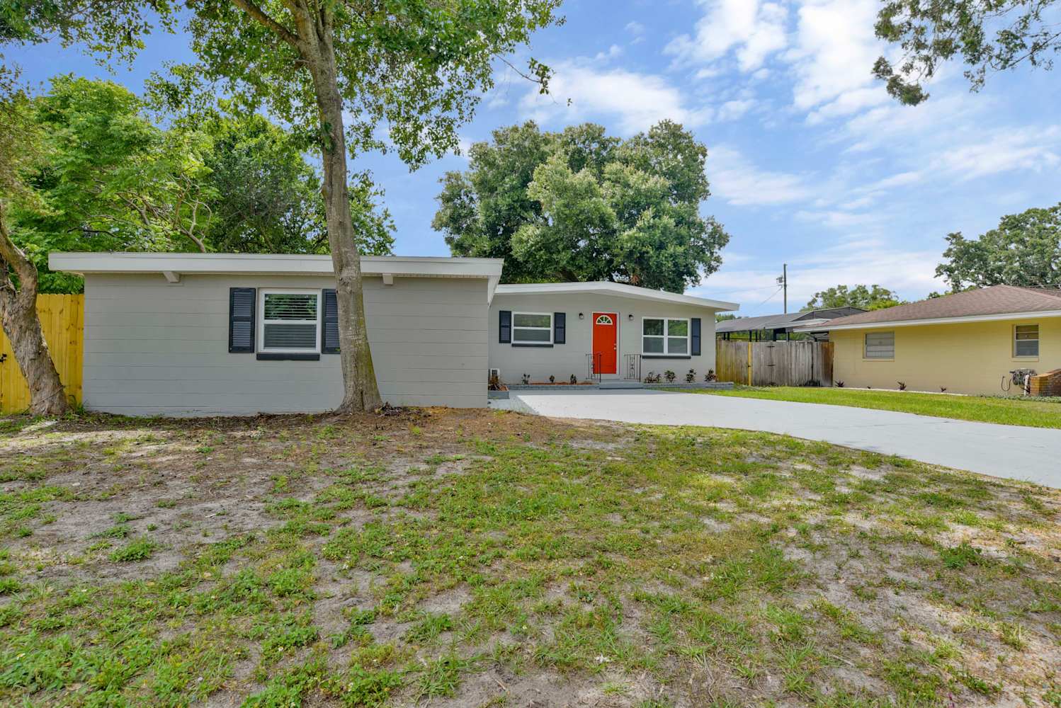 1726 Diamond Dr photo 2