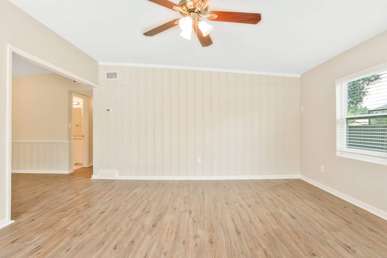 1726 Diamond Dr photo 5