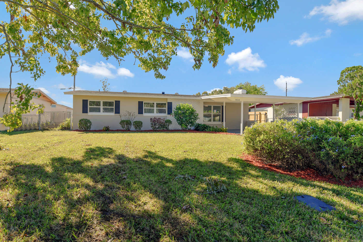 854 Silver Oak Ct photo 3