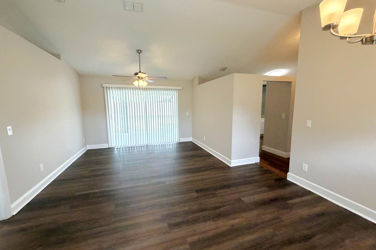 676 Regency Way photo 5
