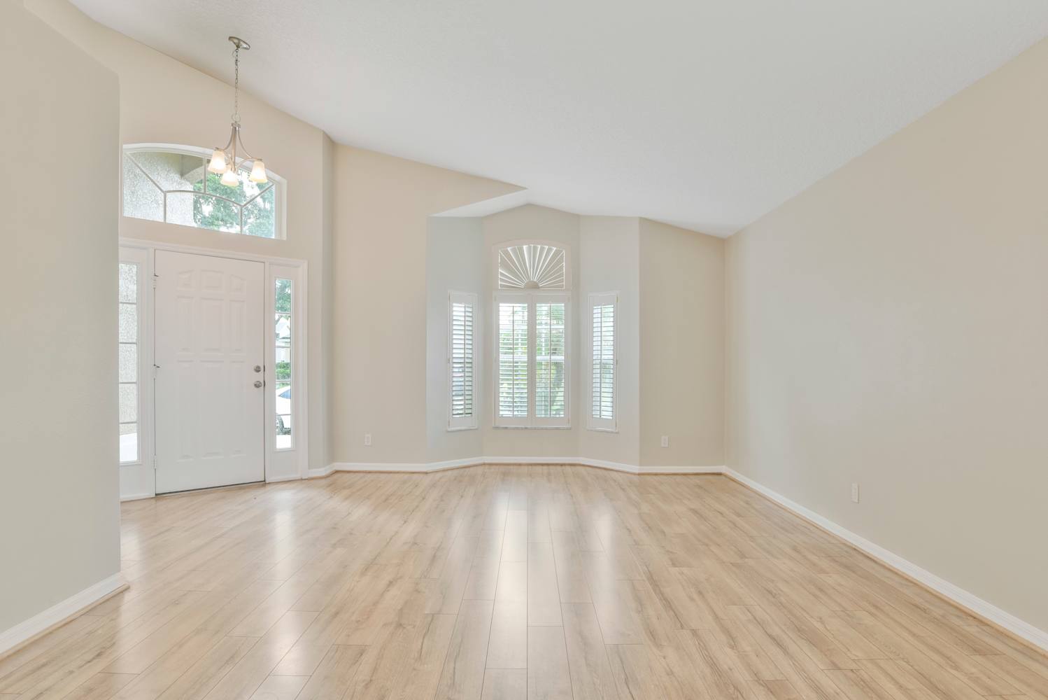 3850 Aiden Pl photo 2