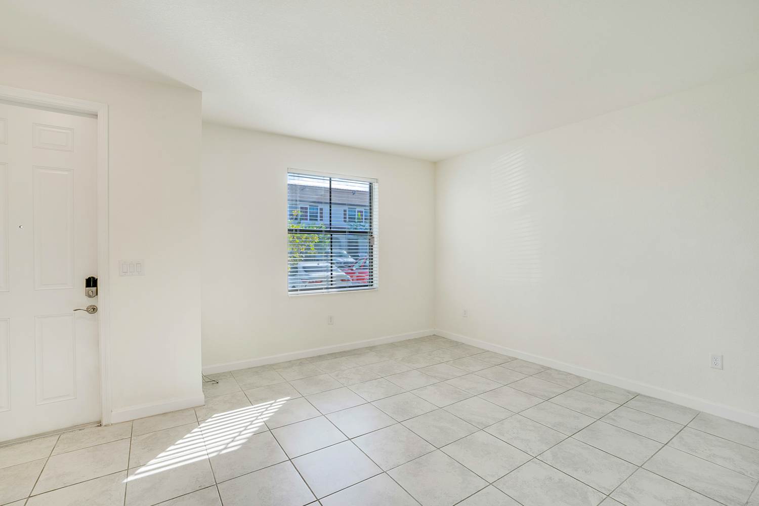3373 W 105 Terrace photo 2