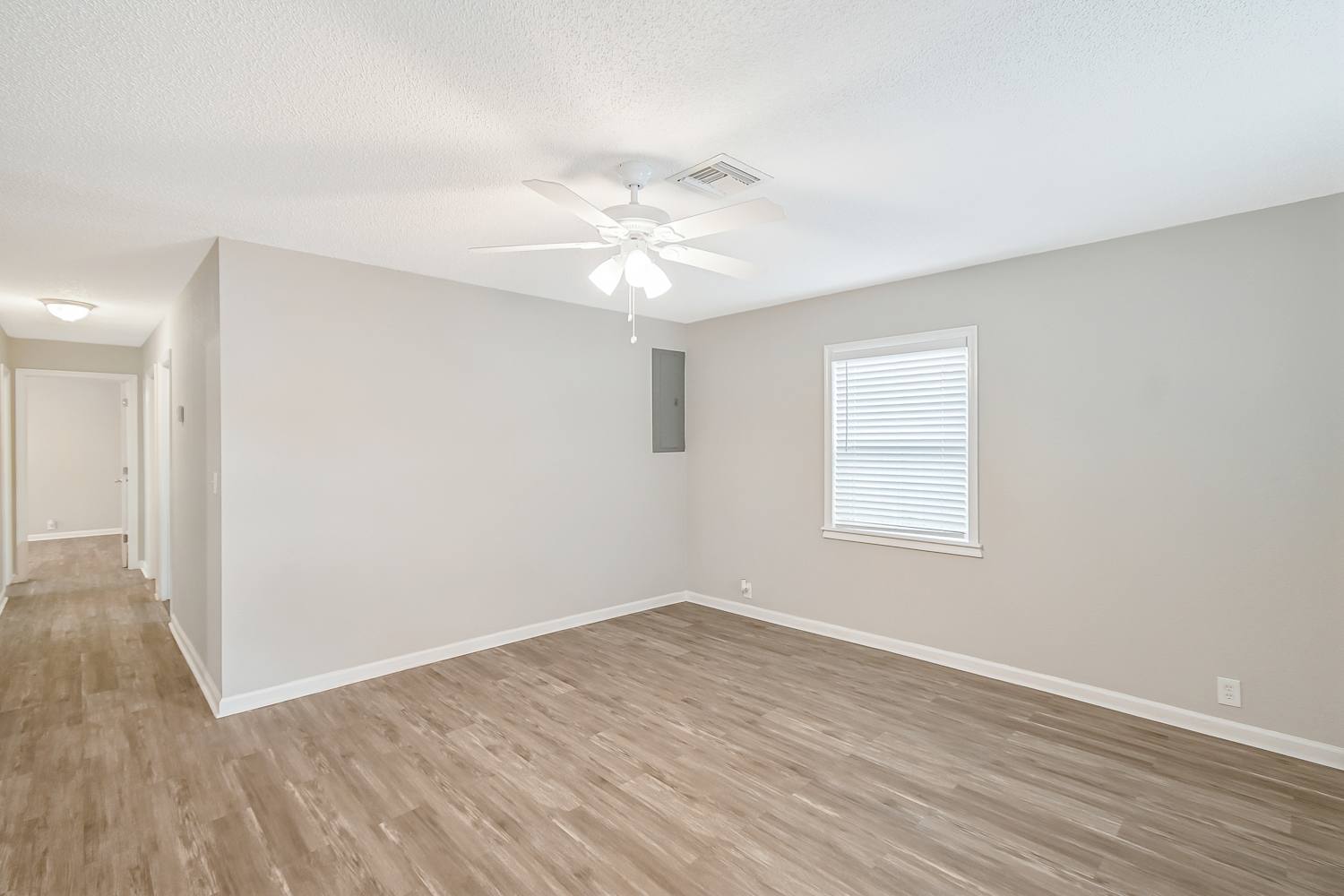 2746 Oklahoma St photo 4