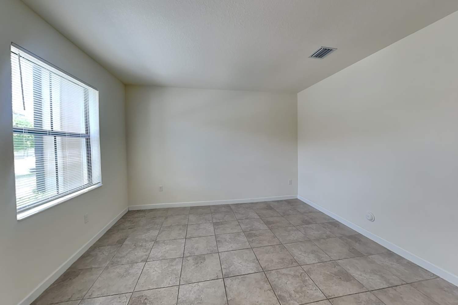 10554 W 33 Way photo 4