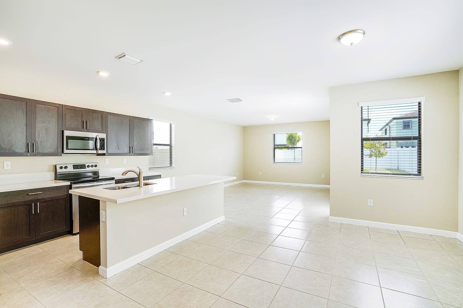 3408 W 109 Pl photo 4