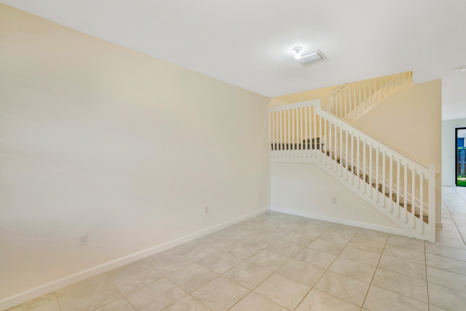 11457 Sw 253 St photo 3