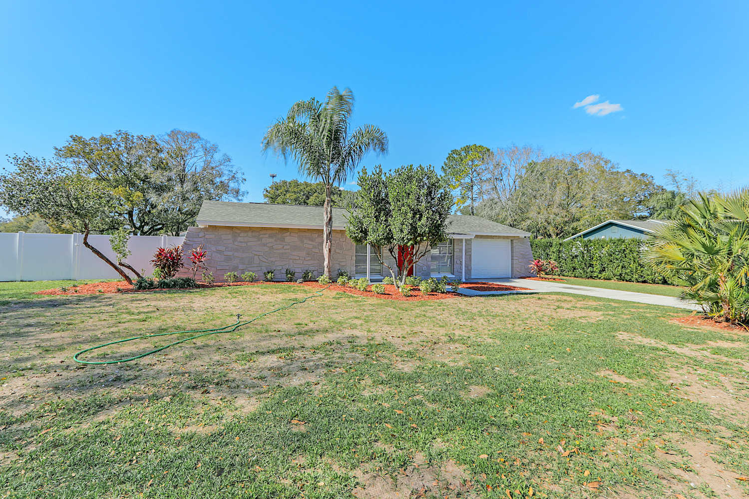 225 Nita Dr photo 3