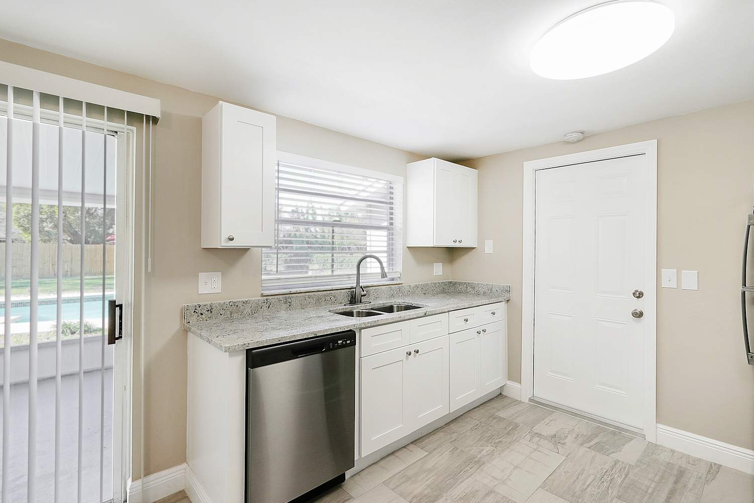 225 Nita Dr photo 5