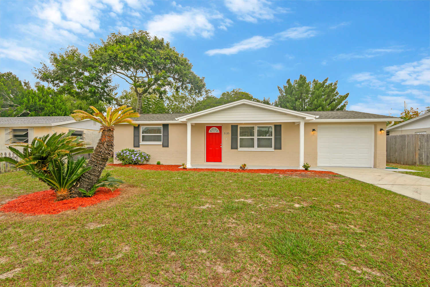 5135 Kiwi Dr photo 2