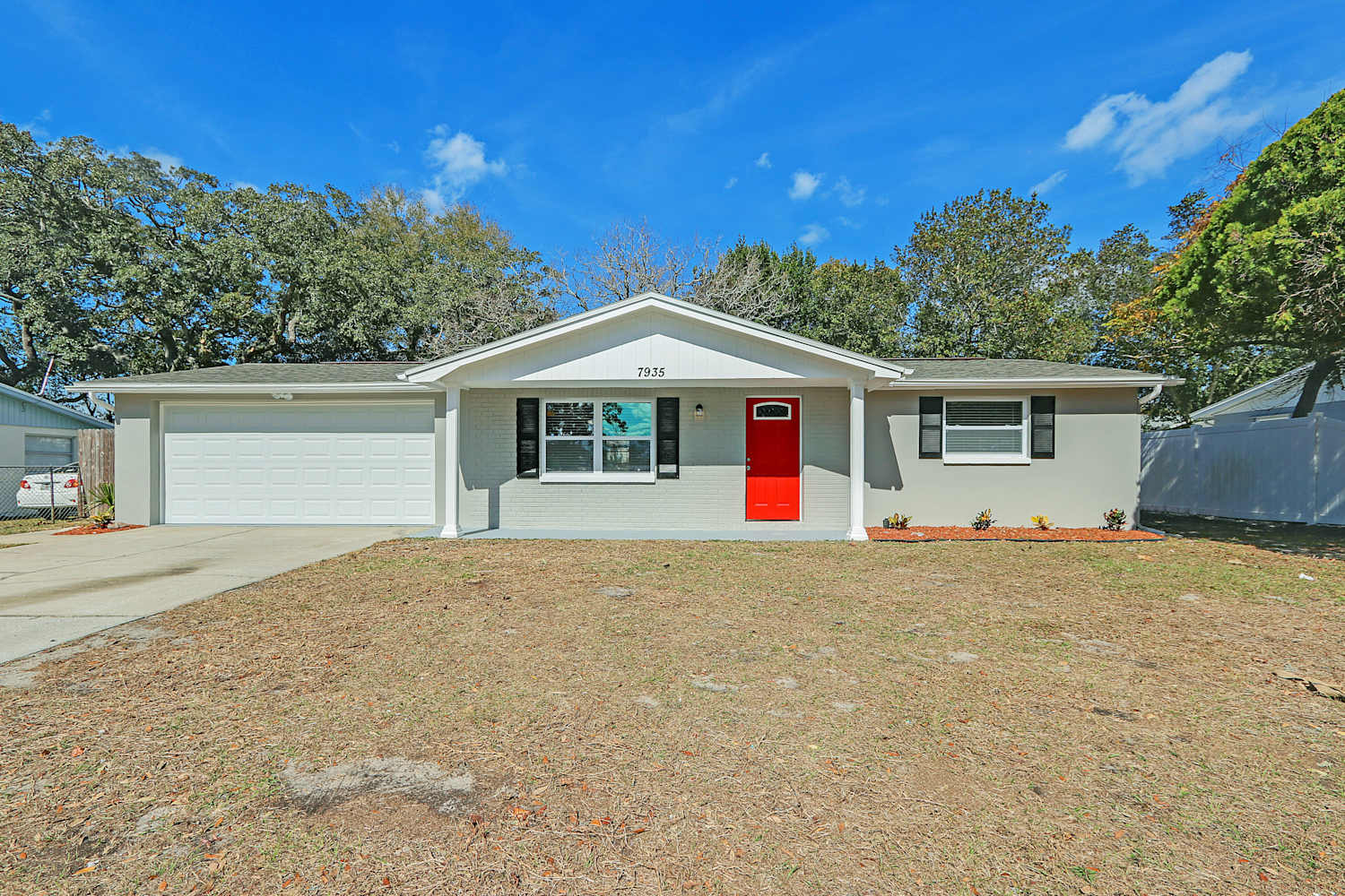 7935 Fox Hollow Dr photo 2