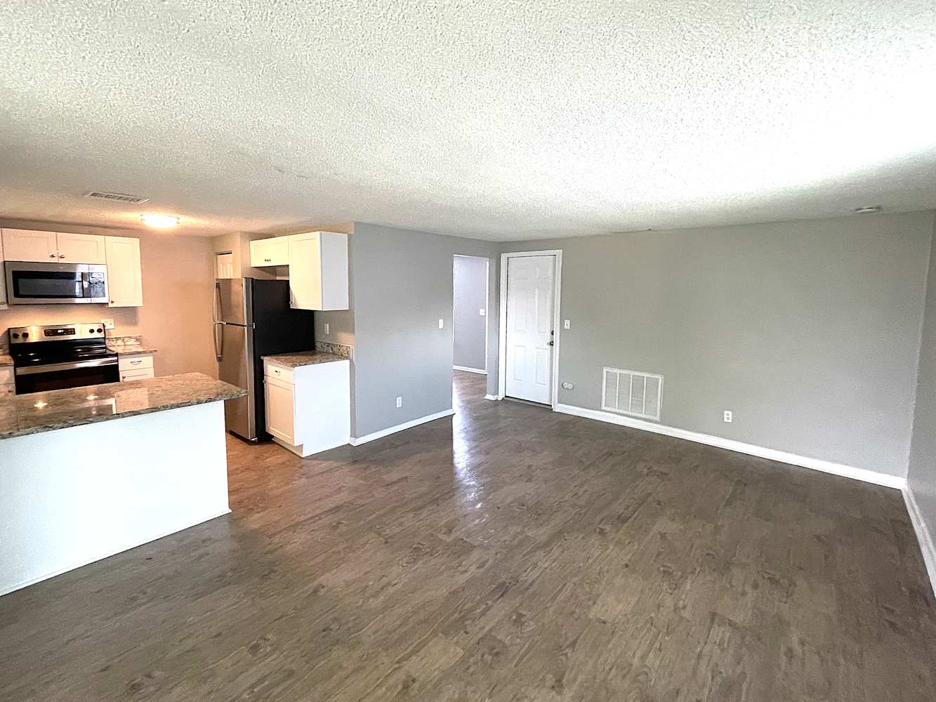 9120 Crabtree Ln photo 3