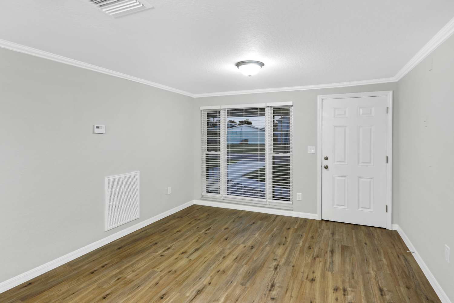 431 Floridana Dr photo 5