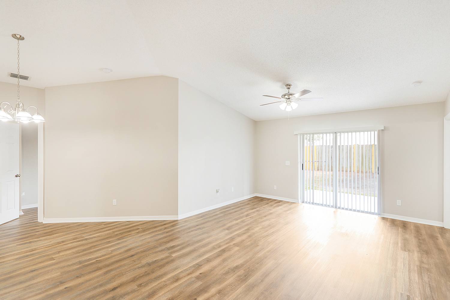 13405 Prestwick Dr photo 3