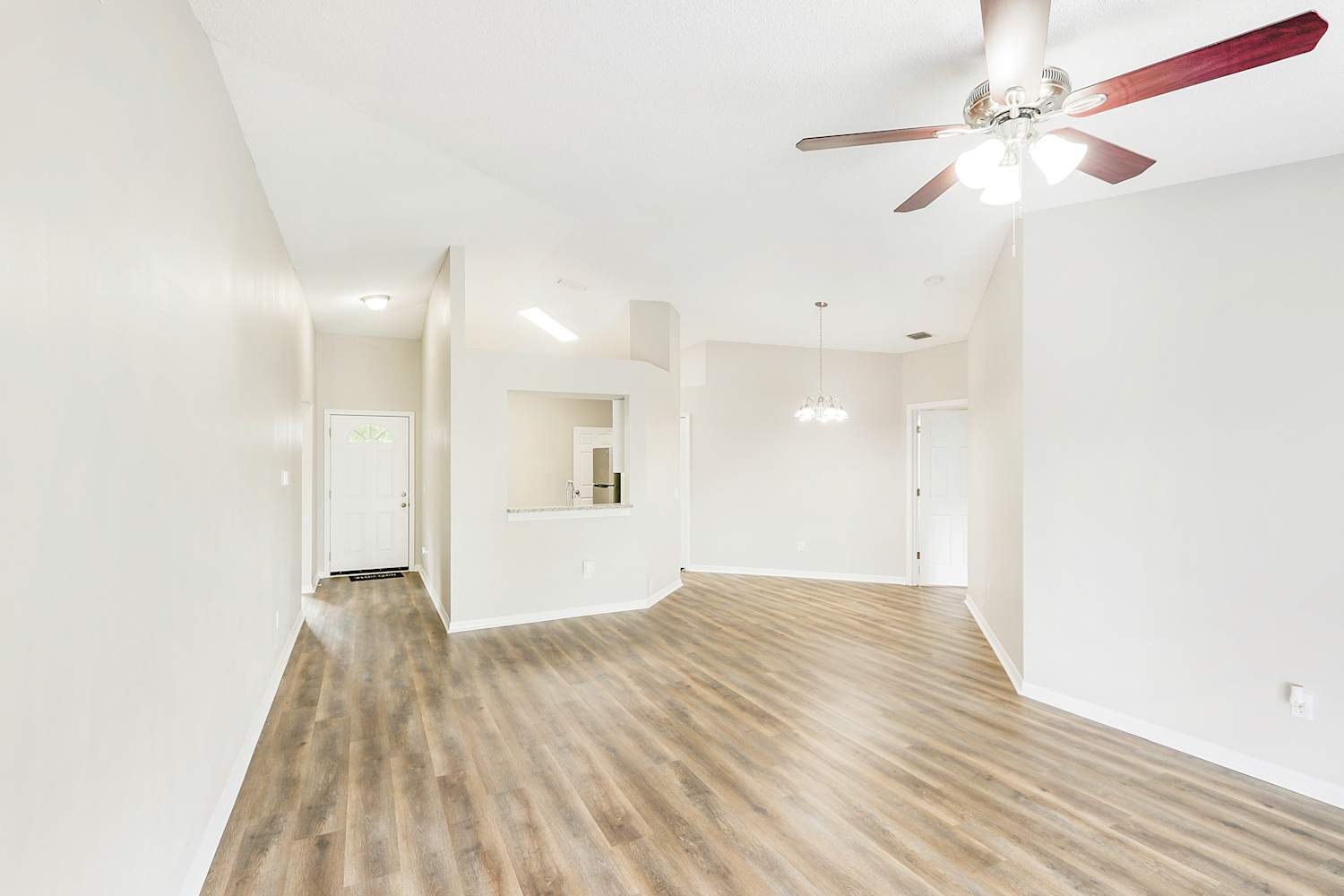 13405 Prestwick Dr photo 5