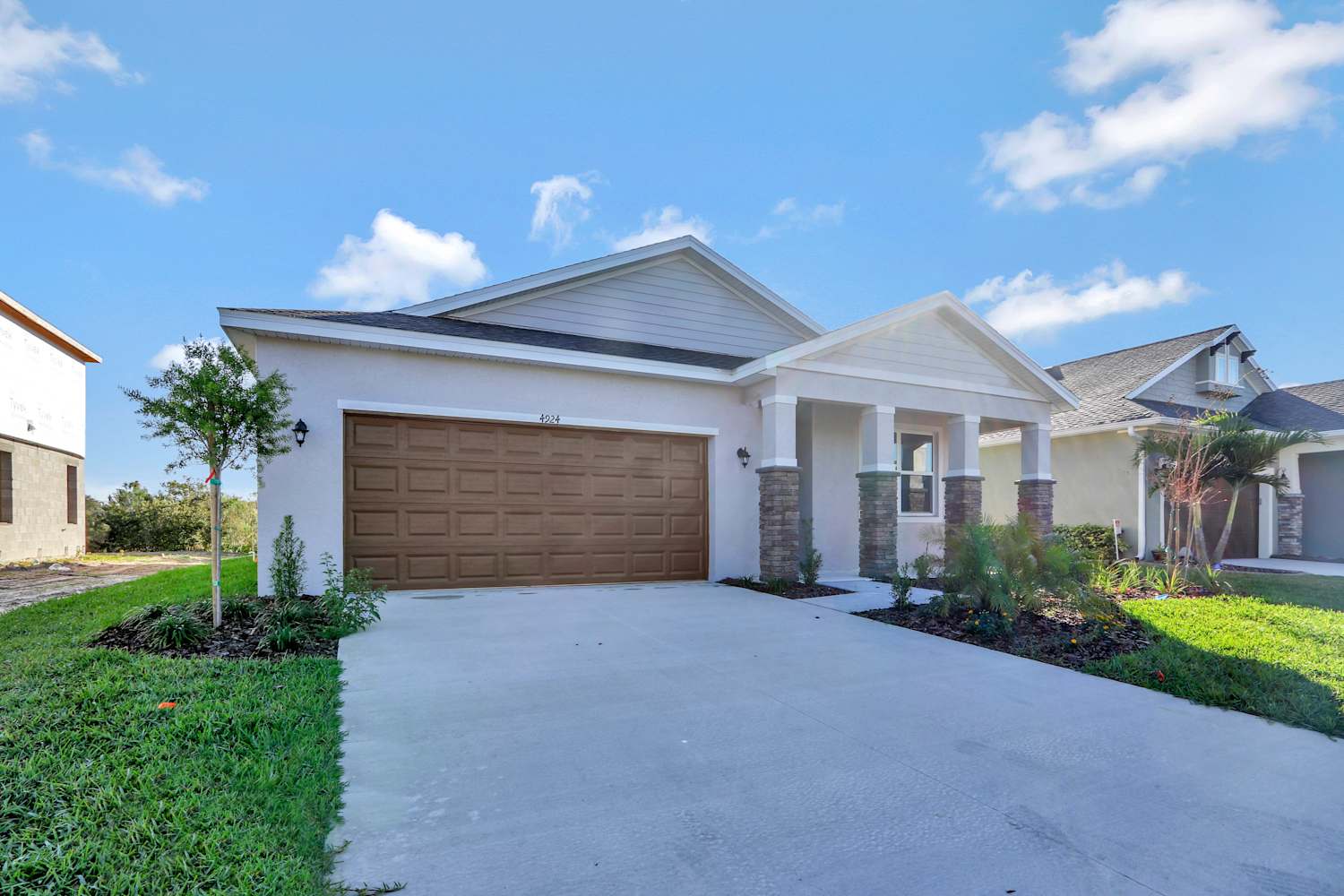4924 Autumn Ridge Dr photo 2