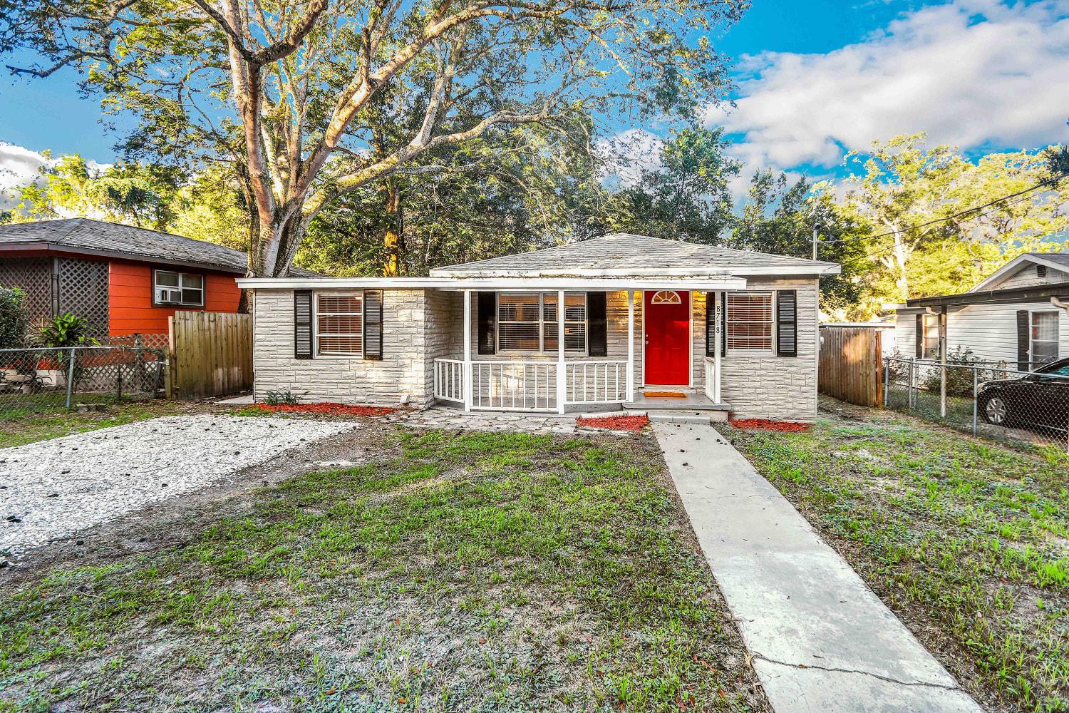 8718 N Mandarine Pl photo 2