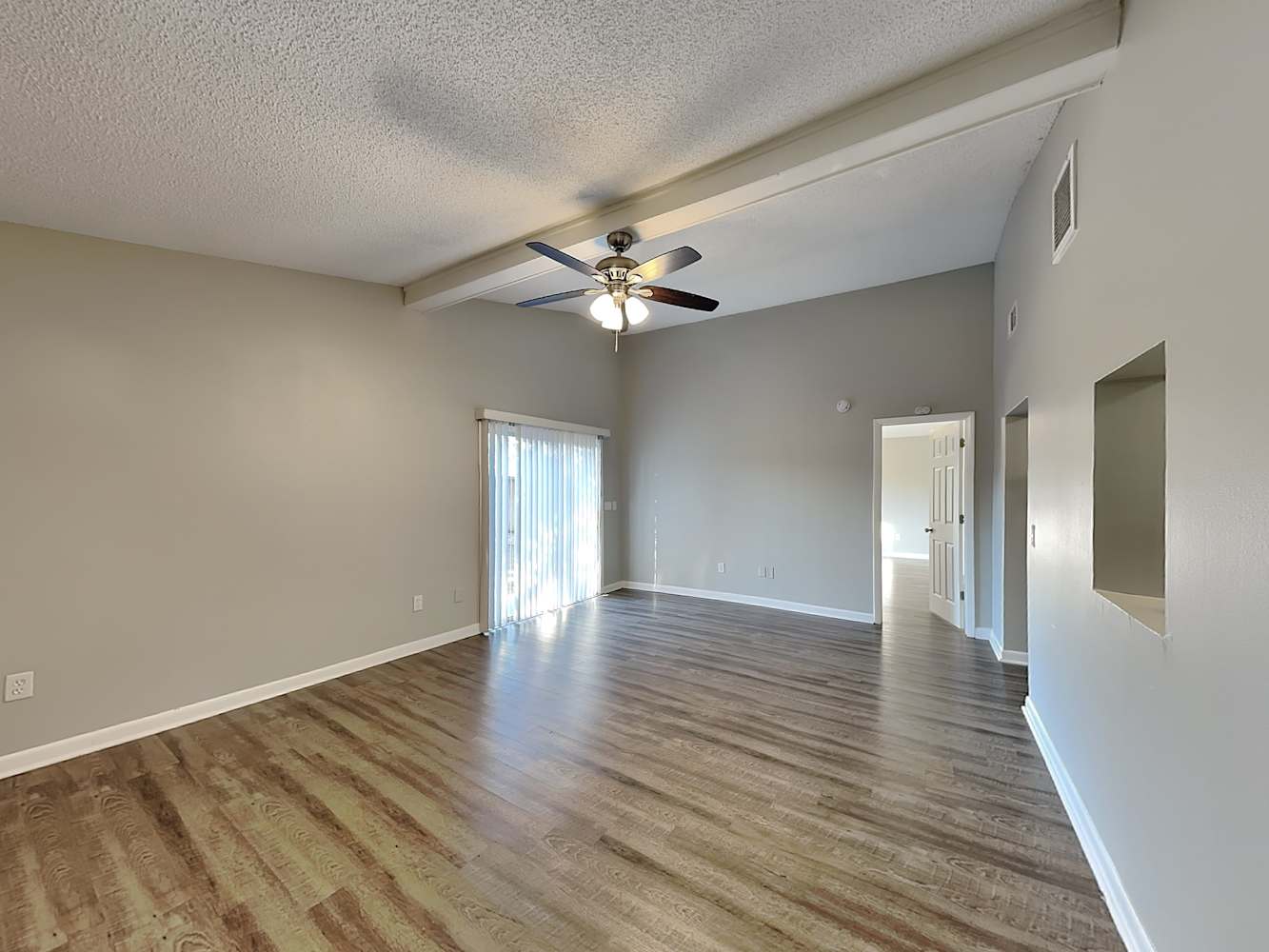 11678 104Th St photo 5