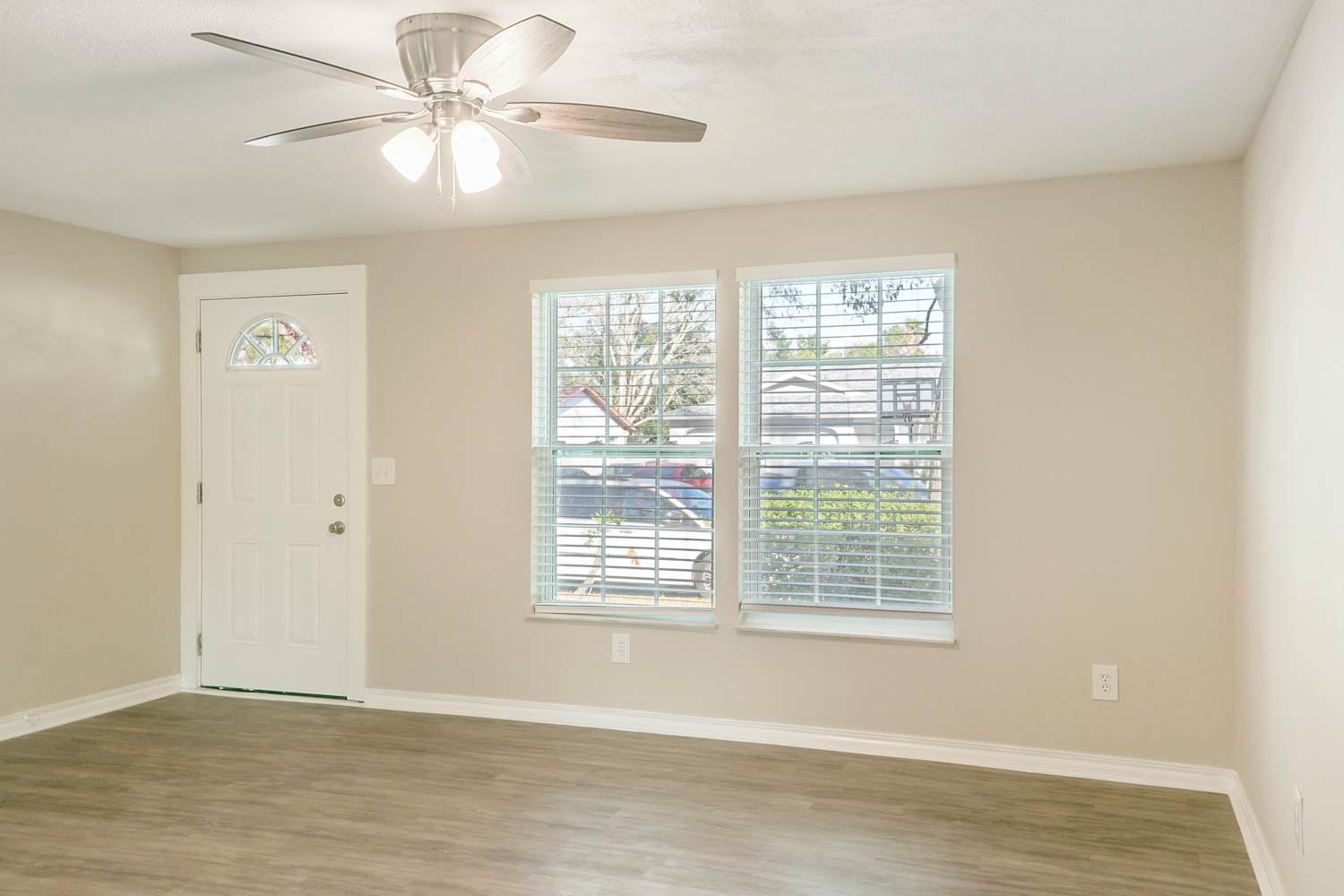 8033 Banister Ln photo 4