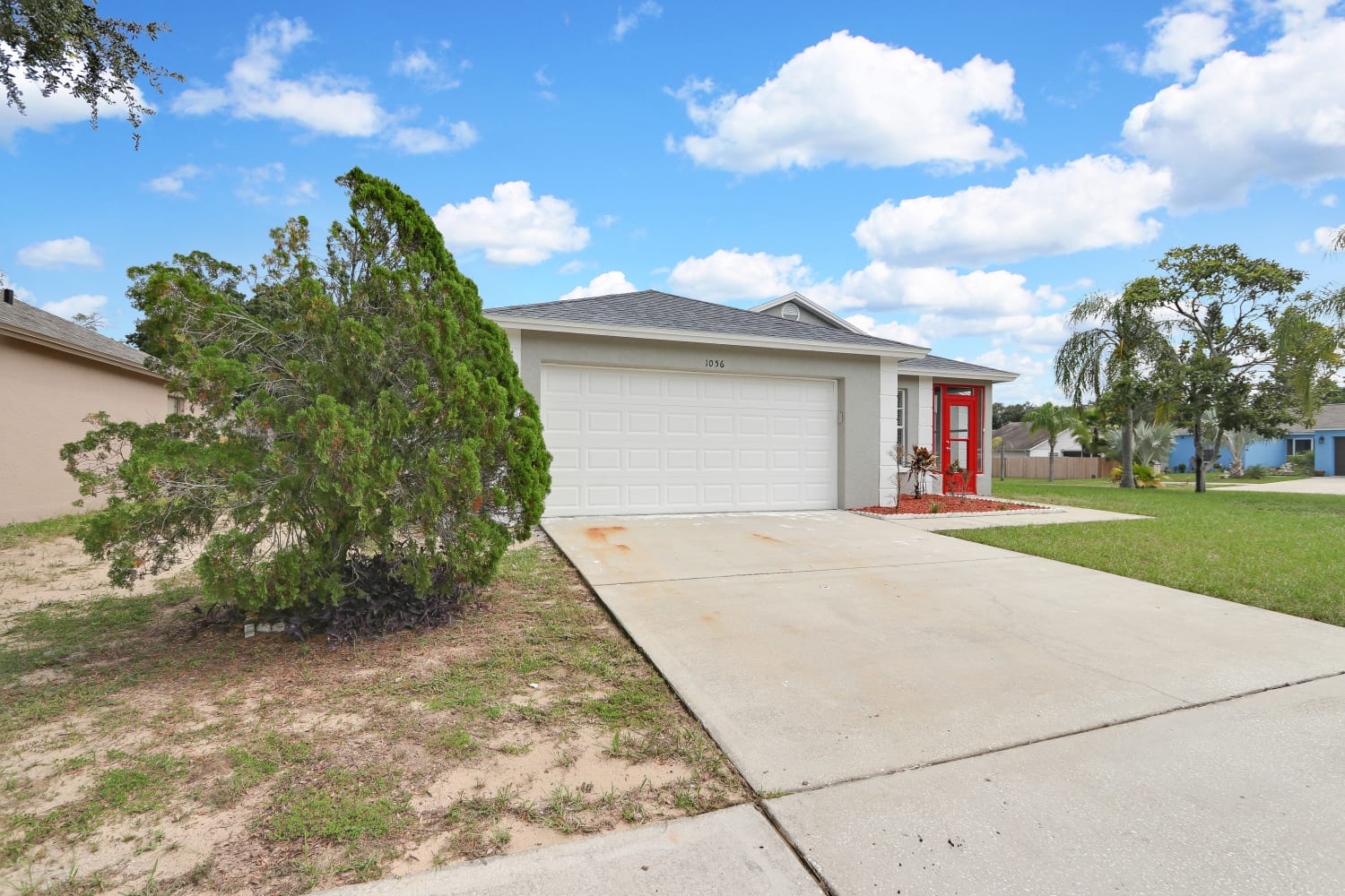1056 Malletwood Dr photo 2