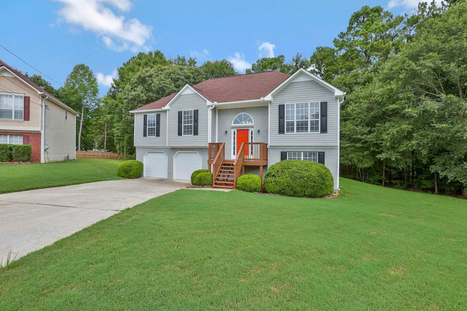 3150 Mosley Chase Dr photo 3