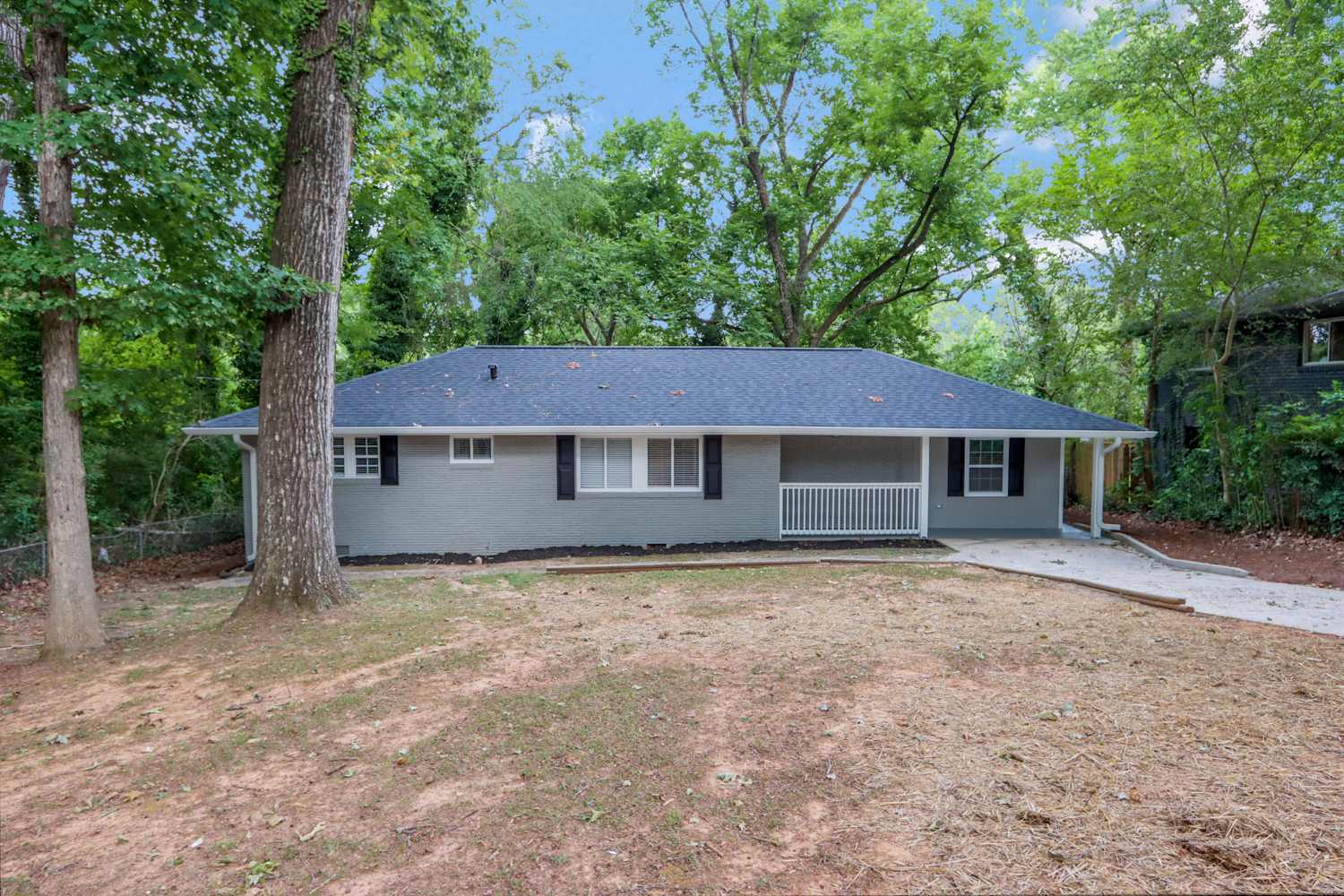 1854 Long Dr photo 2
