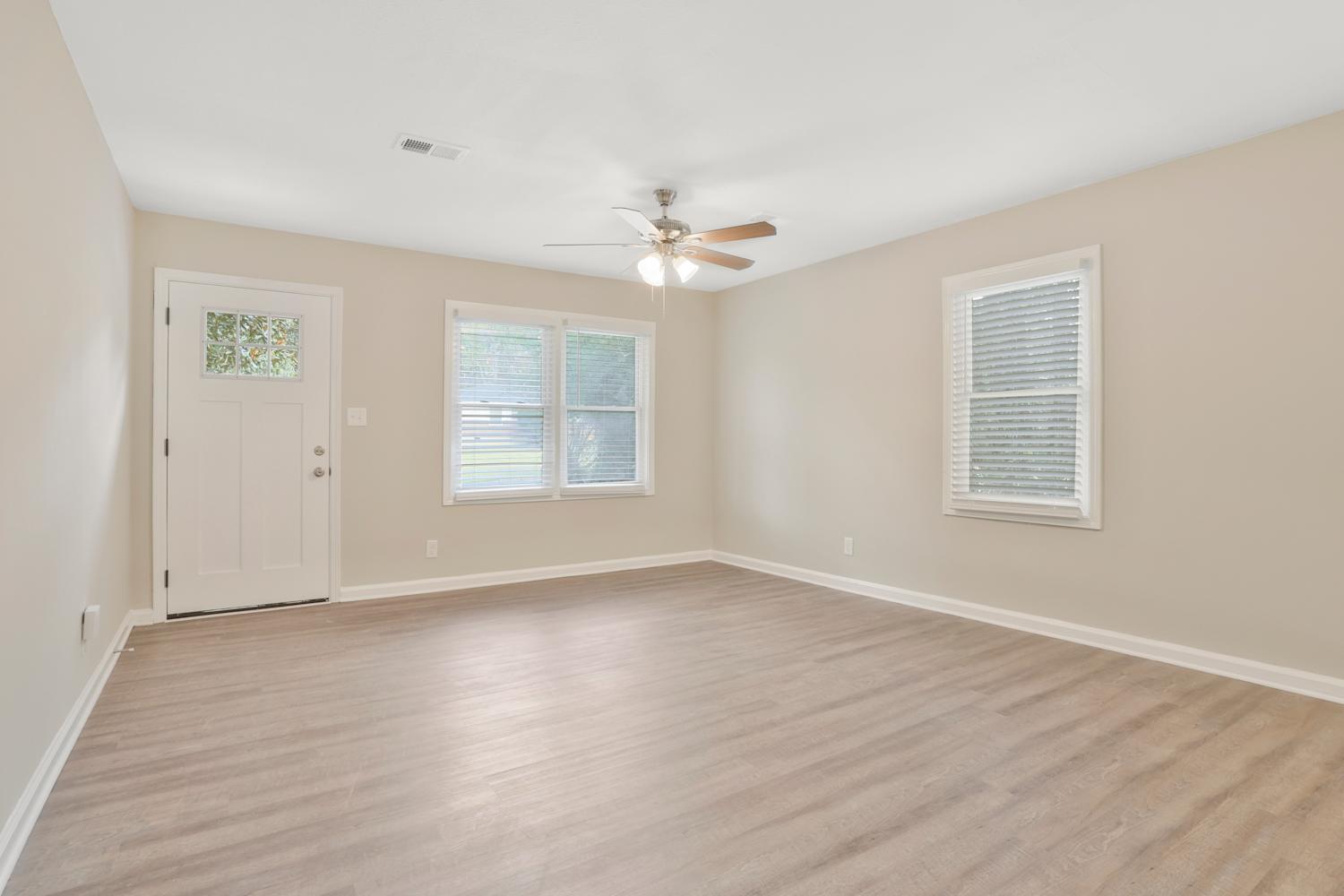 3025 Catalina Dr photo 3