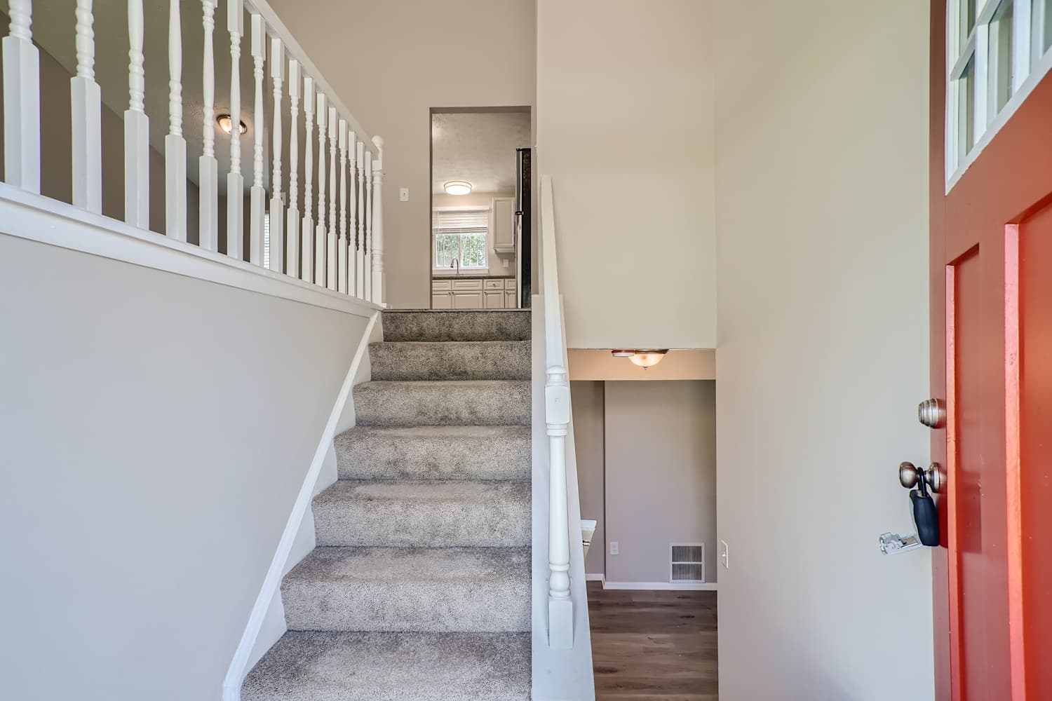 6083 Raintree Bnd photo 5