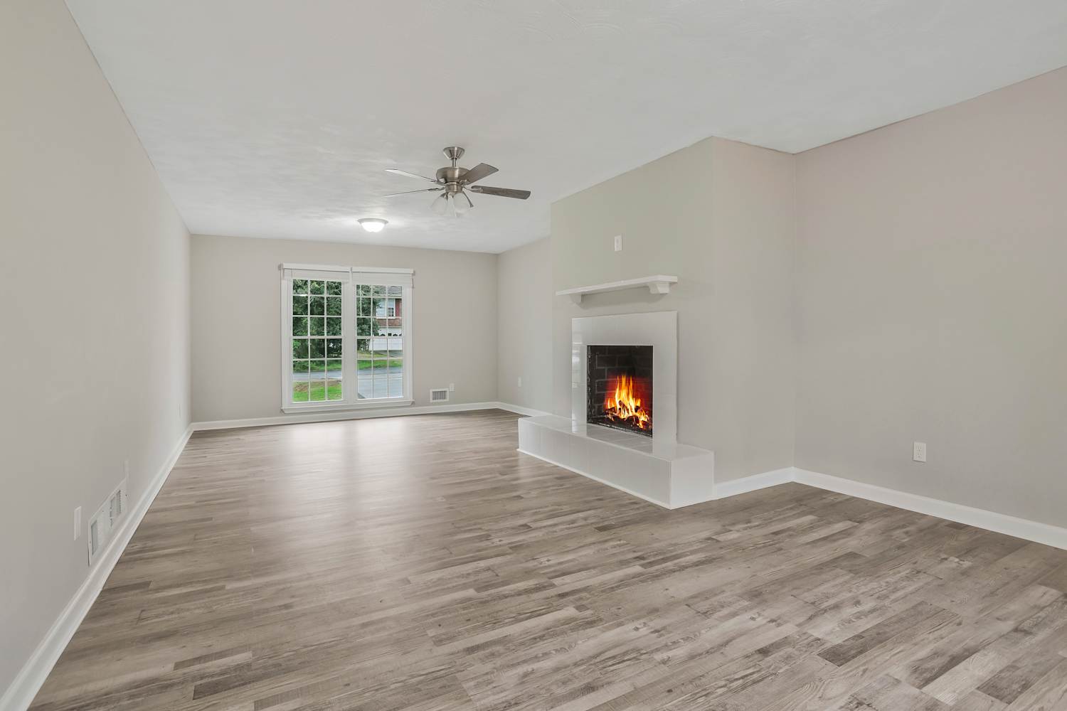 2777 Fran Ln Sw photo 4