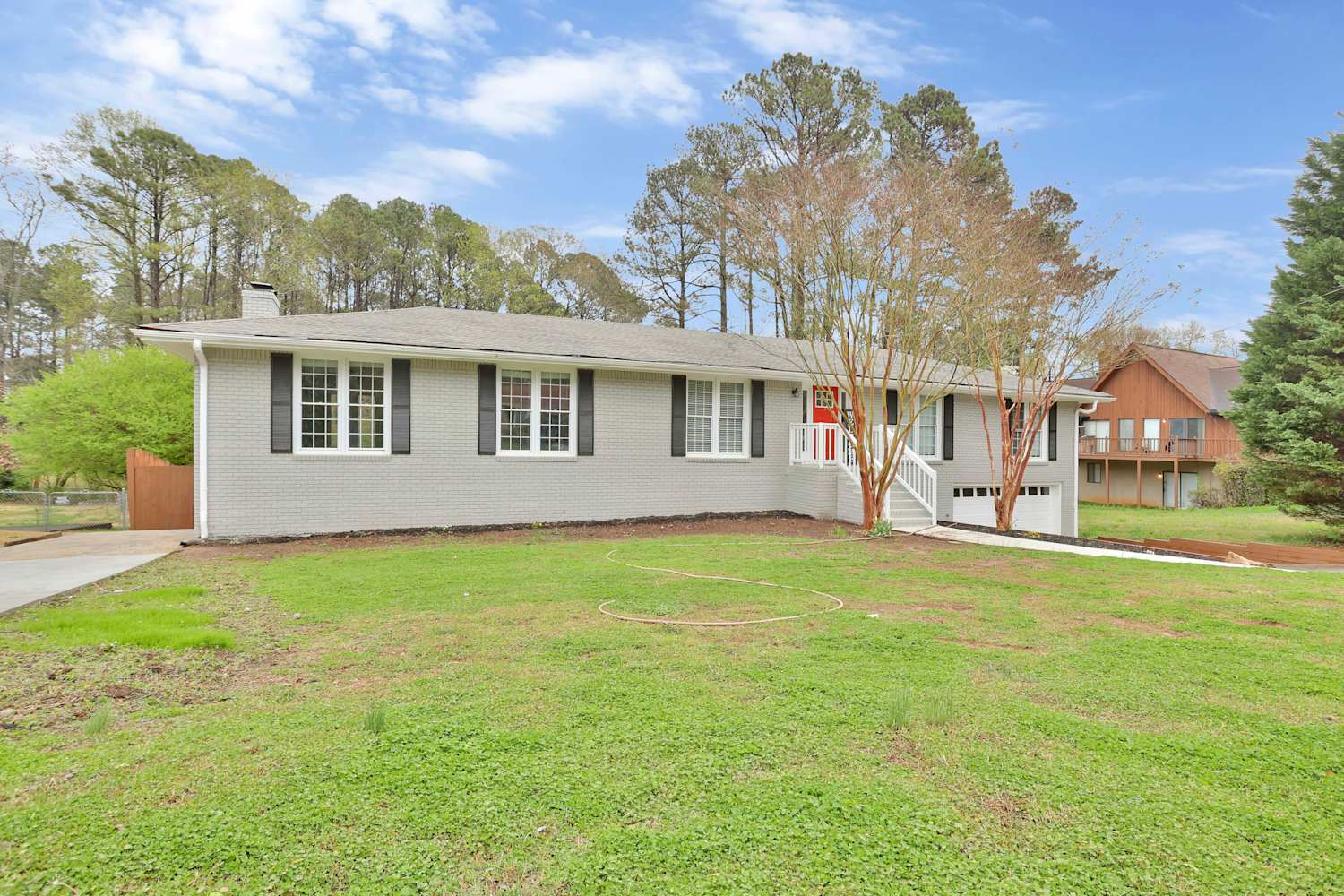 2777 Fran Ln Sw photo 3