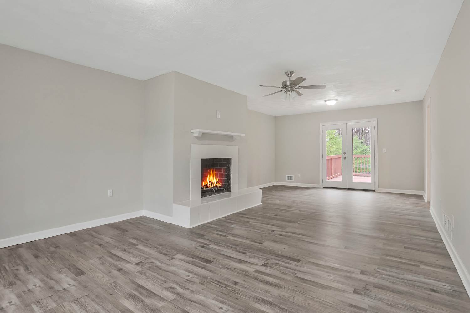 2777 Fran Ln Sw photo 5