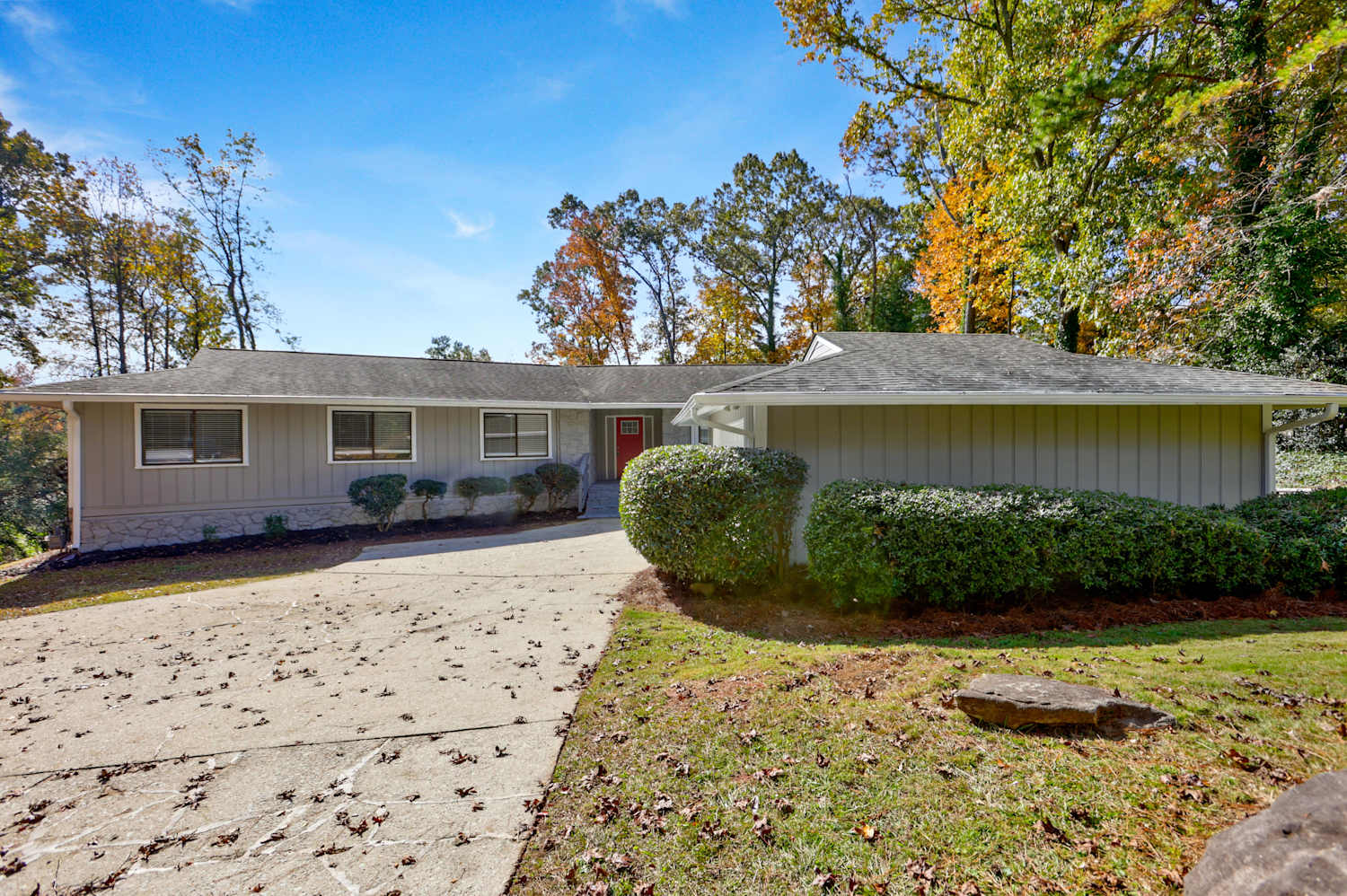 5217 Hidden Hills Ct photo 2