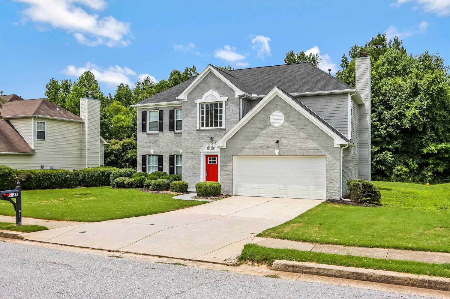 4187 Medlock Woods Dr photo 2