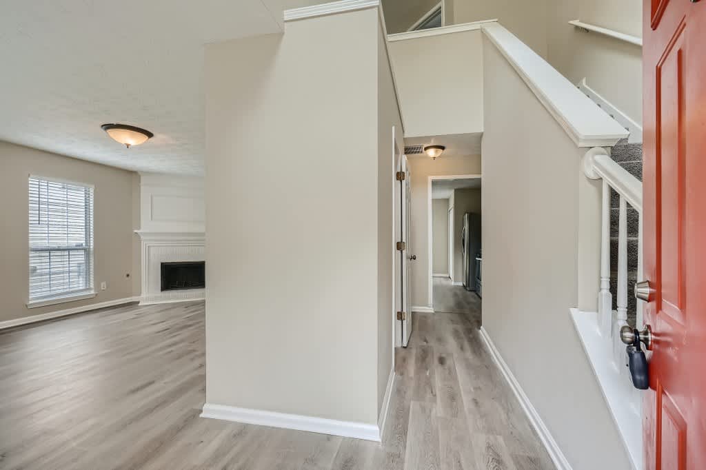 1210 Summerstone Trce photo 4