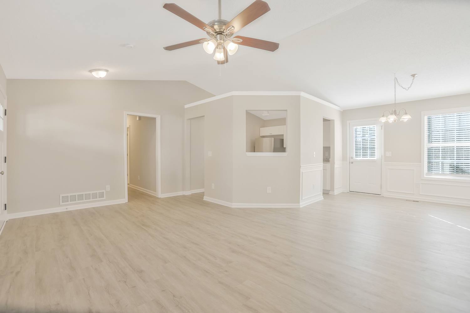 387 Tuscany Trce photo 4
